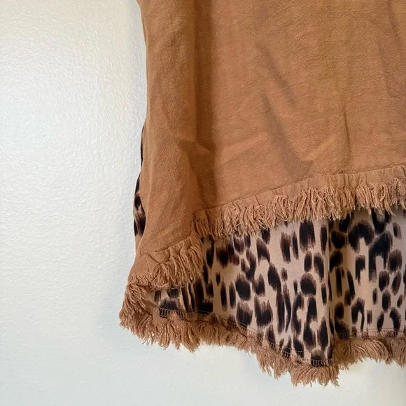 Umgee Brown Linen Leopard Print Blouse Size Small - Picture 5 of 14